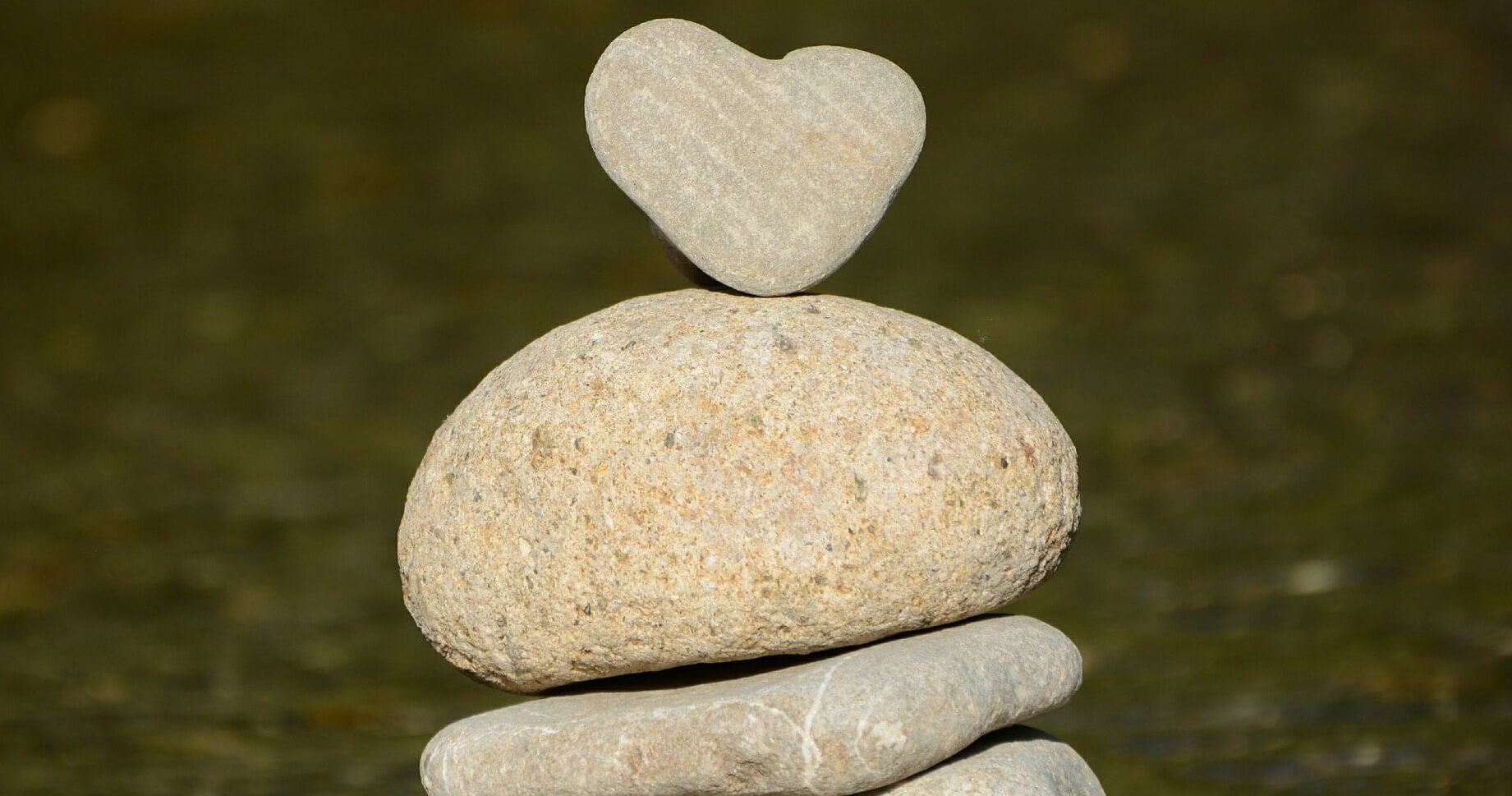Cairn with heart January 2022 featured